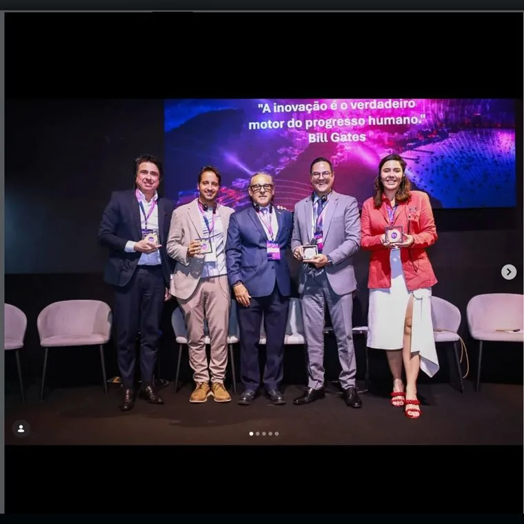 Instagram Dr. Daniel Leal - Debate e atualização em cirurgia plástica